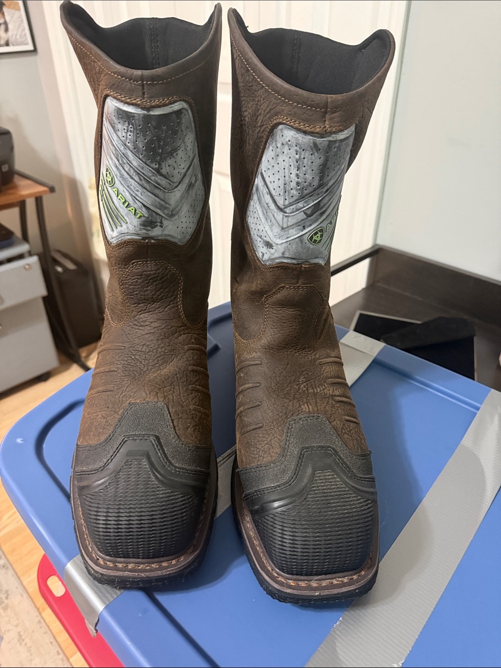 Steel toe Ariat Brown Leather Cowboy Boots with Gray Accents